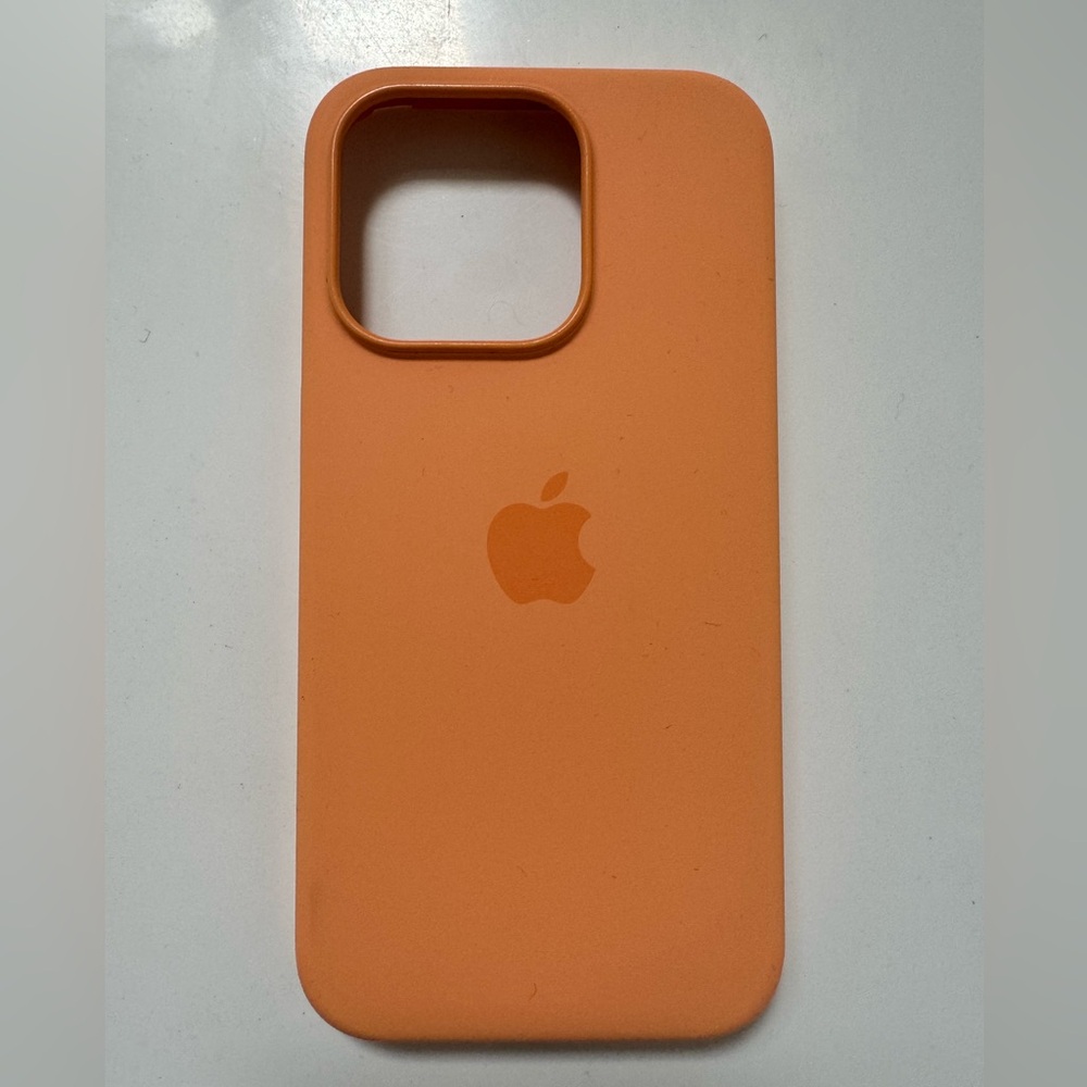 Apple Bright Orange Silicone Case